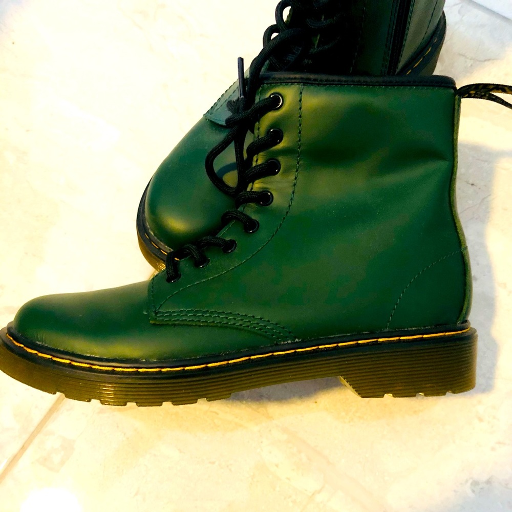 DR.MARTEN Boots